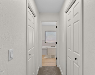 7220 E Mary Sharon Drive - Photo Thumbnail 20