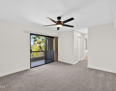 7220 E Mary Sharon Drive - Photo Thumbnail 17