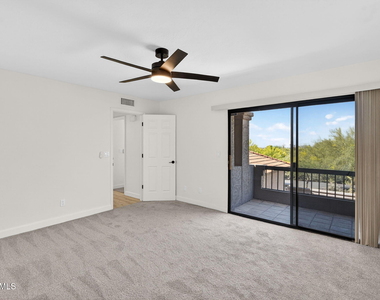7220 E Mary Sharon Drive - Photo Thumbnail 16