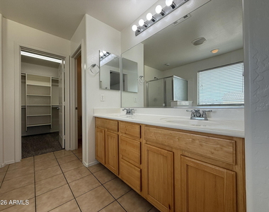 7258 W Palmaire Avenue - Photo Thumbnail 20