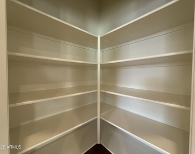 7258 W Palmaire Avenue - Photo Thumbnail 27
