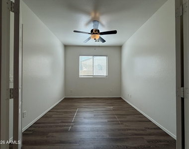 7258 W Palmaire Avenue - Photo Thumbnail 6