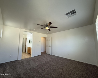 7258 W Palmaire Avenue - Photo Thumbnail 19