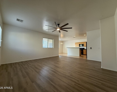 7258 W Palmaire Avenue - Photo Thumbnail 25