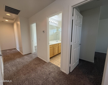 7258 W Palmaire Avenue - Photo Thumbnail 29