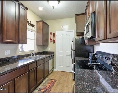 14145 N 92nd Street - Photo Thumbnail 5