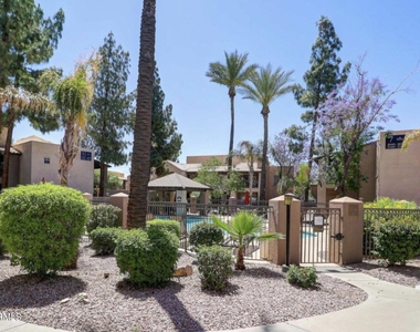 14145 N 92nd Street - Photo Thumbnail 15