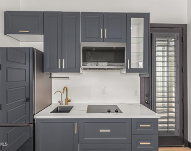 712 E Buist Avenue - Photo Thumbnail 34