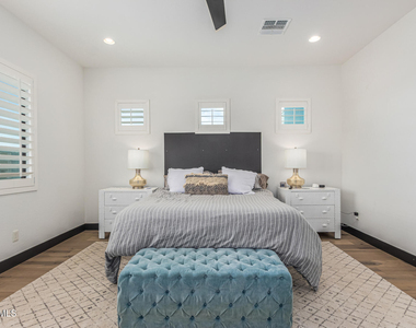 712 E Buist Avenue - Photo Thumbnail 22