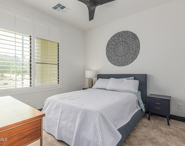 712 E Buist Avenue - Photo Thumbnail 29