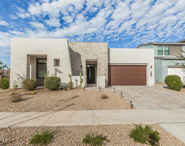 712 E Buist Avenue - Photo Thumbnail 1