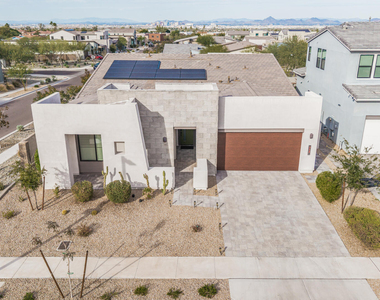 712 E Buist Avenue - Photo Thumbnail 46