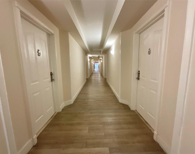 7707 Nw 7 Street - Photo Thumbnail 9