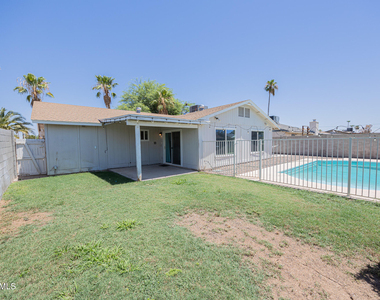 3715 E Sweetwater Avenue - Photo Thumbnail 23