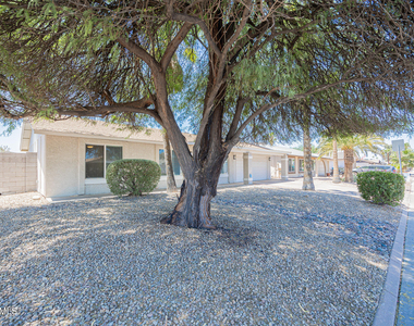 3715 E Sweetwater Avenue - Photo Thumbnail 2
