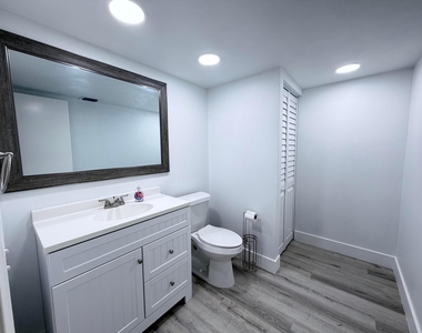 12901 Sw 15th Court - Photo Thumbnail 10