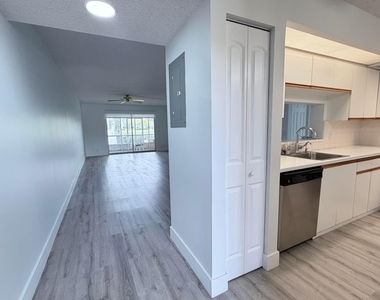 12901 Sw 15th Court - Photo Thumbnail 2