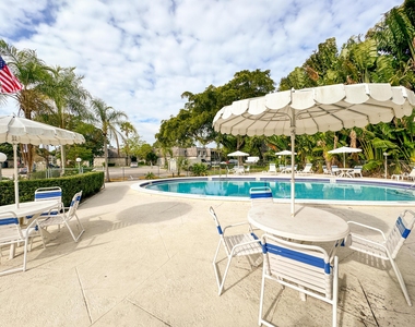 3109 Oakland Shores Drive - Photo Thumbnail 5