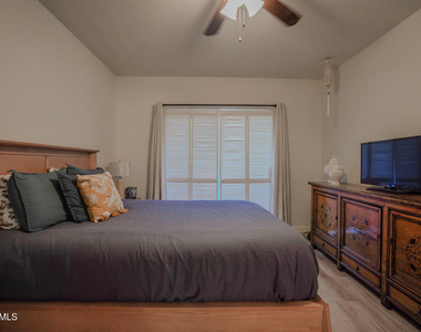 10410 N Cave Creek Road - Photo Thumbnail 8