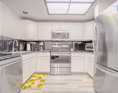 10410 N Cave Creek Road - Photo Thumbnail 3