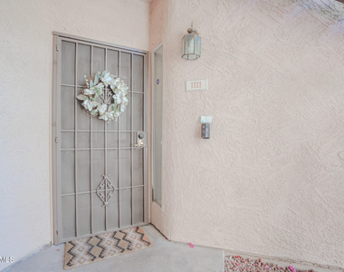10410 N Cave Creek Road - Photo Thumbnail 18