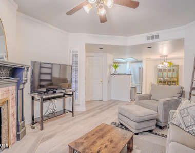 10410 N Cave Creek Road - Photo Thumbnail 6