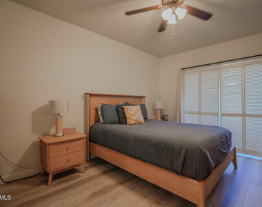 10410 N Cave Creek Road - Photo Thumbnail 9