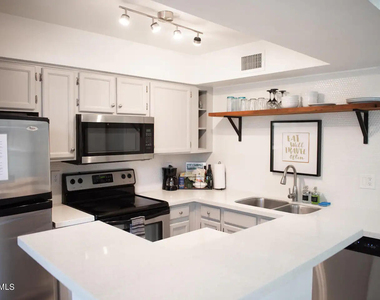 602 N May -- - Photo Thumbnail 5