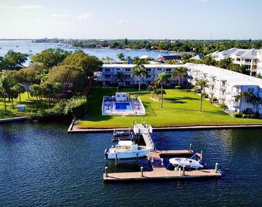 311 E Ocean Avenue - Photo Thumbnail 1