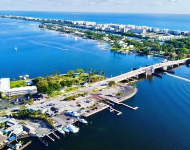 311 E Ocean Avenue - Photo Thumbnail 12