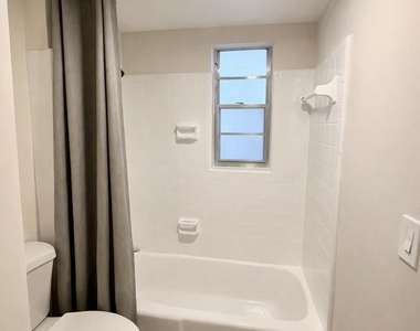 311 E Ocean Avenue - Photo Thumbnail 10
