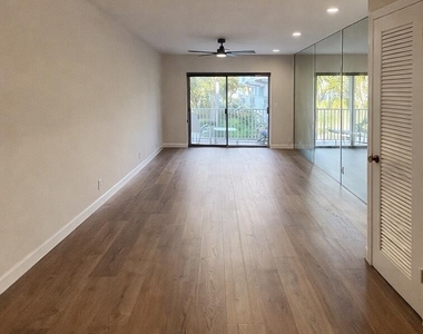 311 E Ocean Avenue - Photo Thumbnail 2