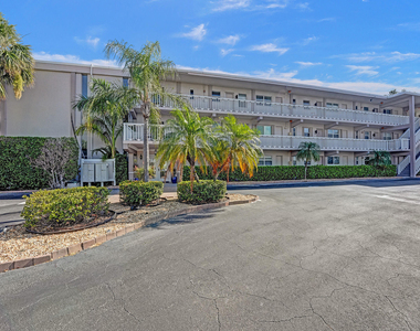311 E Ocean Avenue - Photo Thumbnail 17