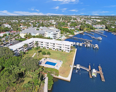 311 E Ocean Avenue - Photo Thumbnail 20