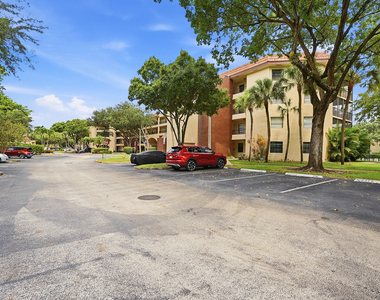 10401 W Broward Boulevard - Photo Thumbnail 37