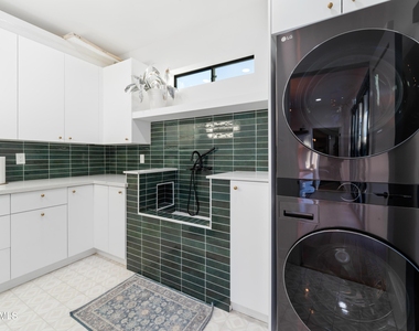 8614 E Highland Avenue - Photo Thumbnail 38