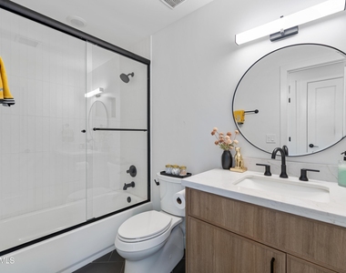 8614 E Highland Avenue - Photo Thumbnail 34