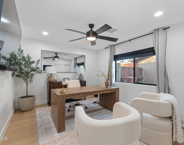 8614 E Highland Avenue - Photo Thumbnail 35