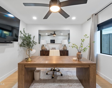 8614 E Highland Avenue - Photo Thumbnail 36
