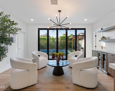 8614 E Highland Avenue - Photo Thumbnail 24