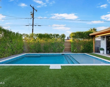 8614 E Highland Avenue - Photo Thumbnail 39