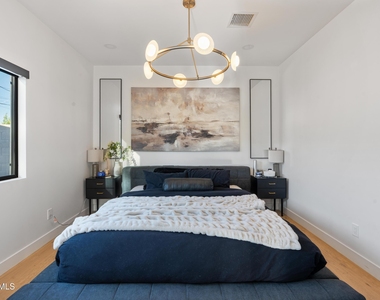 8614 E Highland Avenue - Photo Thumbnail 28