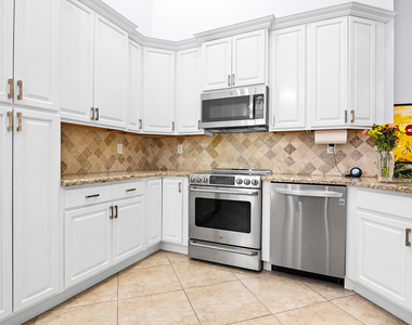 2102 Mahogany Place - Photo Thumbnail 16