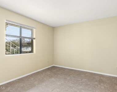 16635 N Cave Creek Road - Photo Thumbnail 11