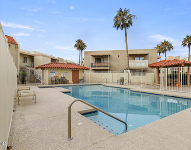 16635 N Cave Creek Road - Photo Thumbnail 16