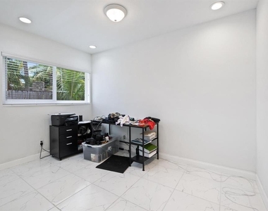 2440 Sw 16th Street - Photo Thumbnail 10
