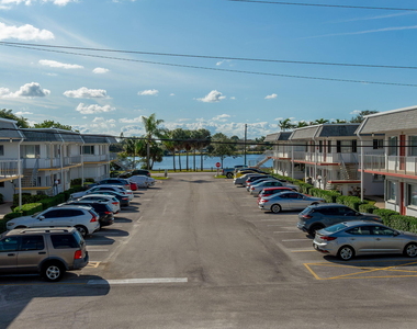 3280 Cynthia Lane - Photo Thumbnail 15