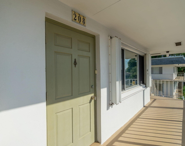3280 Cynthia Lane - Photo Thumbnail 1