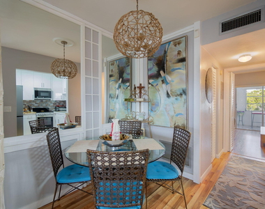 3280 Cynthia Lane - Photo Thumbnail 7