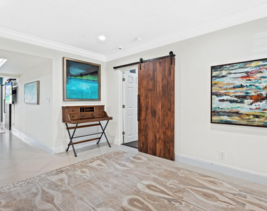 2200 Ne 36th Street - Photo Thumbnail 5